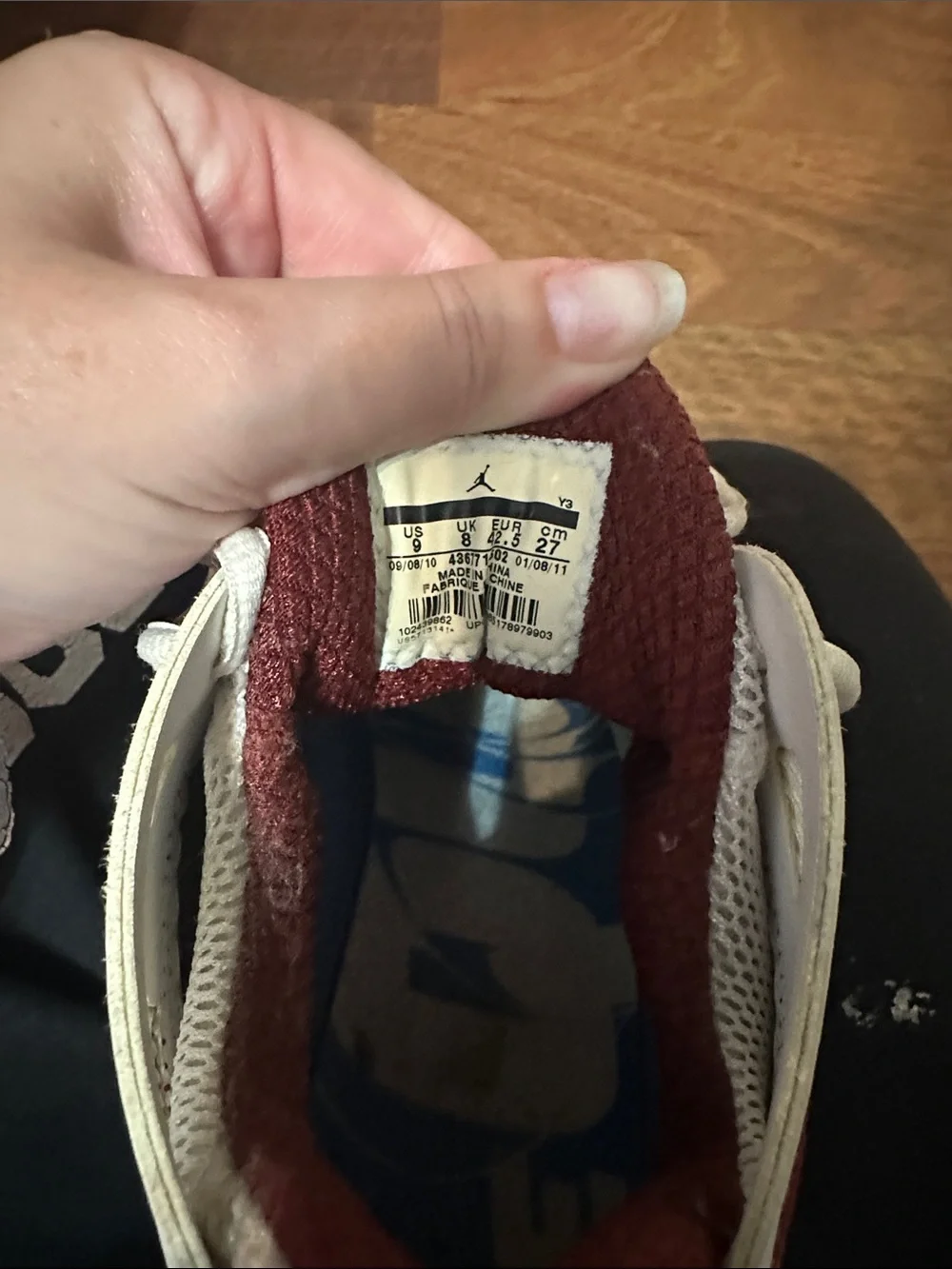 Jordan Men’s Sneakers in Red and White with Jumpman Detail